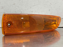 Load image into Gallery viewer, TURN SIGNAL LIGHT LAMP Eclipse 2003 03 2004 04 2005 05 Right - NW672805
