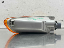 Load image into Gallery viewer, TURN SIGNAL LIGHT LAMP Eclipse 2003 03 2004 04 2005 05 Right - NW672805