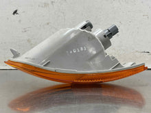 Load image into Gallery viewer, TURN SIGNAL LIGHT LAMP Eclipse 2003 03 2004 04 2005 05 Right - NW672805