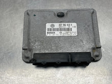 Load image into Gallery viewer, ECU ECM COMPUTER Golf 2002 02 Auto 2.0L - NW673084