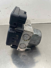 Load image into Gallery viewer, ABS Pump Nissan Rogue 2018 - NW672895