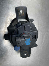 Load image into Gallery viewer, FOG LAMP LIGHT G37 Q60 Juke Murano Murano Cross Rogue 11-16 Right - NW676514