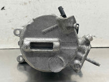 Load image into Gallery viewer, AC Compressor Cadillac XT5 2018 - NW676336