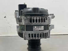 Load image into Gallery viewer, Alternator Cadillac XT5 2018 - NW676177