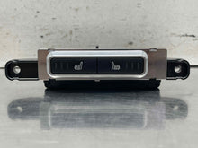 Load image into Gallery viewer, Temperature Controls Jaguar XF 2016 - NW677847