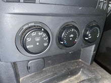 Load image into Gallery viewer, Temperature Controls MAZDA MX-5 MIATA 2006 - NW678923