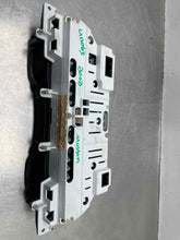 Load image into Gallery viewer, Speedometer Cluster Ford Mustang 2002 - NW680840