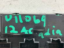 Load image into Gallery viewer, FRONT TEMPERATURE CONTROLS GMC Acadia 07 08 09 10 11 12 - NW681129