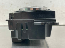 Load image into Gallery viewer, FRONT TEMPERATURE CONTROLS GMC Acadia 07 08 09 10 11 12 - NW681129