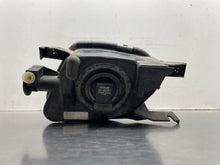 Load image into Gallery viewer, FOG LAMP LIGHT C230 C240 C280 C320 C350 03-09 Bumper Mounted Right - NW680901