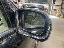 Load image into Gallery viewer, SIDE VIEW MIRROR E320 E500 E55 E350 03 04 05 06 Right - NW680885