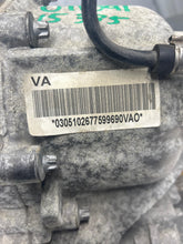 Load image into Gallery viewer, TRANSFER CASE BMW 530xi 528xi 328xi 332xi 2006 06 2007 07 2008 08 09 2010 10 - NW683375