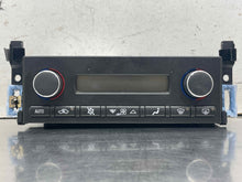 Load image into Gallery viewer, Temperature Controls Chevrolet Corvette 2008 - NW683041