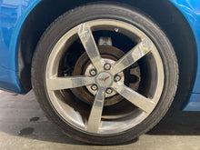 Load image into Gallery viewer, Wheel Rim Chevrolet Corvette 2008 - NW683280