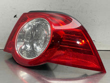 Load image into Gallery viewer, OUTER TAIL LIGHT LAMP Volkswagen EOS 07 08 09 10 11 Right - NW683495