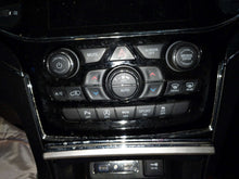 Load image into Gallery viewer, Temperature Controls GRAND CHEROKEE 2019 - NW683684