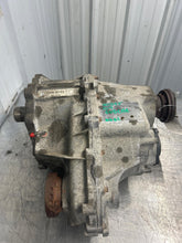 Load image into Gallery viewer, TRANSFER CASE Dodge Durango Jeep Grand Cherokee 2011-2020 - NW683611