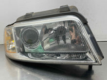 Load image into Gallery viewer, HEADLIGHT LAMP ASSEMBLY Audi A4 99 00 01 02 Right - NW683455