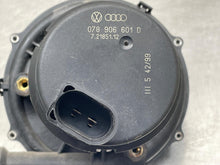 Load image into Gallery viewer, AIR INJECTION PUMP SMOG Audi A6 TT S6 A4 Allroad Passat 1997 97 1998 98 99 - 03 - NW683517