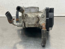 Load image into Gallery viewer, THROTTLE BODY Toyota Camry 2003 03 2004 04 - NW683872