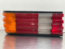 Load image into Gallery viewer, TAIL LIGHT LAMP ASSEMBLY 300cd 300ce 300d 300e 300sd 300sdl 81-91 Left - NW683993