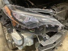Load image into Gallery viewer, HEADLIGHT LAMP ASSEMBLY - NW684058