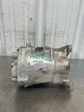 Load image into Gallery viewer, Transfer Case Volvo XC40 2019 - NW684101