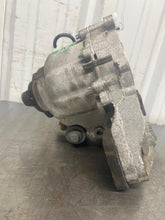 Load image into Gallery viewer, TRANSFER CASE BMW 530xi 528xi 328xi 332xi 2006 06 2007 07 2008 08 09 2010 10 - NW685978