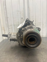 Load image into Gallery viewer, Transfer Case Jeep Cherokee 2015 - NW686593