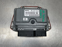 Load image into Gallery viewer, ECU ECM COMPUTER Volvo C30 V40 V70 2006 06 2007 07 08 - NW687337