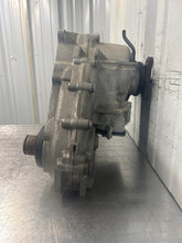 Load image into Gallery viewer, TRANSFER CASE BMW X5 X6 2011 11 2012 12 - NW688272