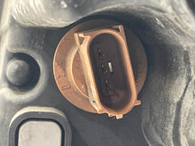 Load image into Gallery viewer, HEADLIGHT LAMP ASSEMBLY Jeep Grand Cherokee 11 12 13 Right - NW689129