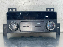 Load image into Gallery viewer, Temperature Controls GMC Acadia 2018 - NW689337
