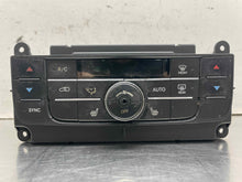 Load image into Gallery viewer, FRONT TEMPERATURE CONTROLS Jeep Grand Cherokee 11 12 13 - NW689125