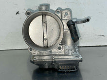 Load image into Gallery viewer, Throttle Body Hyundai Genesis 2015 - NW691487