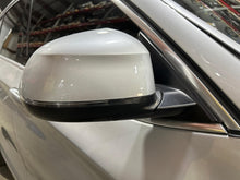 Load image into Gallery viewer, Side View Door Mirror BMW X4 2017 - NW692089