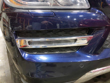 Load image into Gallery viewer, FOG LAMP LIGHT Gl350 Gl450 Gl550 GL63 AMG 13 14 15 16 Right - NW693493
