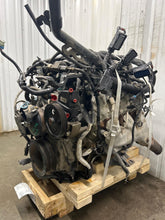 Load image into Gallery viewer, Engine Motor SAVANA 2500 VAN 2020 - NW694555