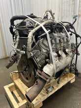 Load image into Gallery viewer, Engine Motor SAVANA 2500 VAN 2020 - NW694555