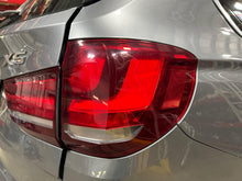 Load image into Gallery viewer, OUTER TAIL LIGHT LAMP BMW X5 X5M 14 15 16 17 18 Right - NW695006