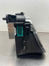 Load image into Gallery viewer, Speedometer Cluster Cadillac Deville 2005 - NW695957
