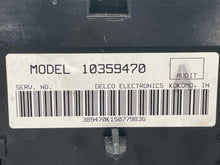 Load image into Gallery viewer, Temperature Controls Cadillac Deville 2005 - NW696077