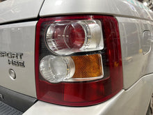 Load image into Gallery viewer, TAIL LIGHT LAMP ASSEMBLY Range Rover Sport 06 07 08 09 Right - NW696030