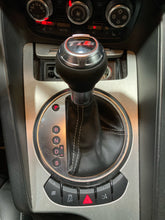 Load image into Gallery viewer, Floor Shifter Audi TT 2012 - NW695473