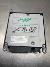 Load image into Gallery viewer, Radio MERCEDES C-CLASS 2020 - NW695859