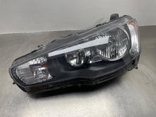 Load image into Gallery viewer, HEADLIGHT LAMP ASSEMBLY - NW696133