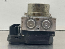 Load image into Gallery viewer, ABS Pump COROLLA IM 2018 - NW696140