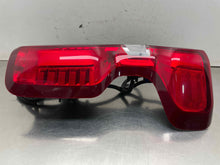 Load image into Gallery viewer, Tail Lamp Light SILVERADO 1500 PICKUP 2019 - NW700573