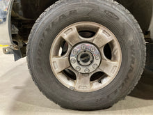 Load image into Gallery viewer, WHEEL RIM F250SD Pickup F350SD Pickup 09-16 18x8 ALUM 18x8, 8 lug, 170mm - NW700020