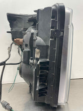 Load image into Gallery viewer, HEADLIGHT LAMP ASSEMBLY F250SD Pickup F350SD Pickup 11-16 Left - NW700129